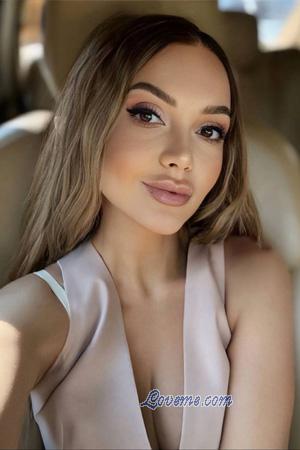 224556 - Yuliia Alter: 39 - Ukraine