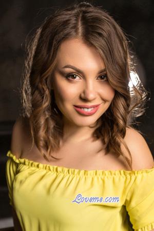 224570 - Elena Alter: 40 - Ukraine