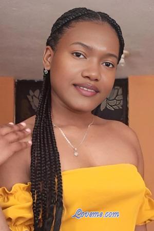 224626 - Kimberly Alter: 19 - Ecuador