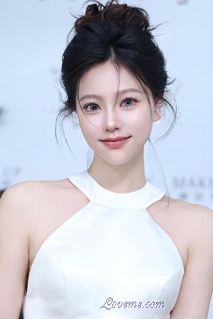 224764 - Yunyun Alter: 27 - China