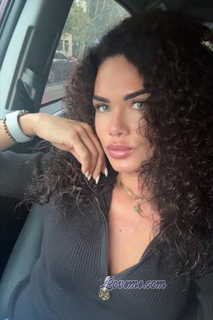 225050 - Maryana Alter: 40 - Ukraine