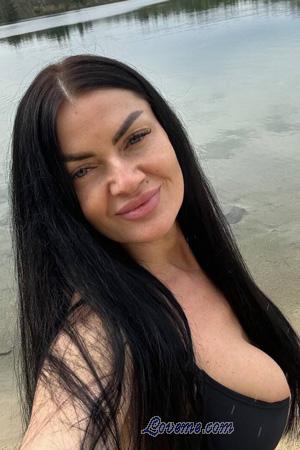 225486 - Olena Alter: 45 - Ukraine