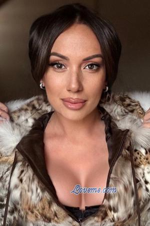 225489 - Olha Alter: 51 - Ukraine