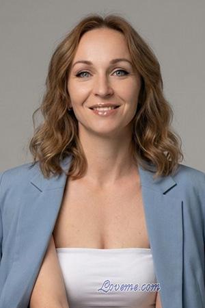 225949 - Mariya Alter: 37 - Ukraine