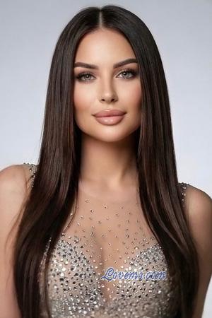 225969 - Iryna Alter: 32 - Ukraine