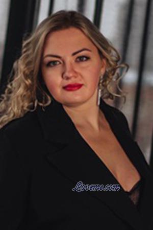 226096 - Olena Alter: 46 - Ukraine