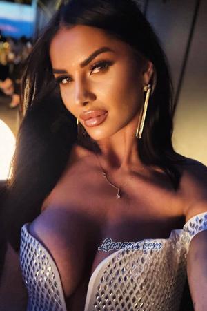 226209 - Olha Alter: 32 - Ukraine