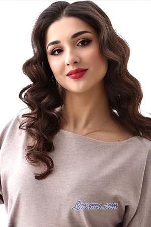 226214 - Oleksandra Alter: 28 - Ukraine