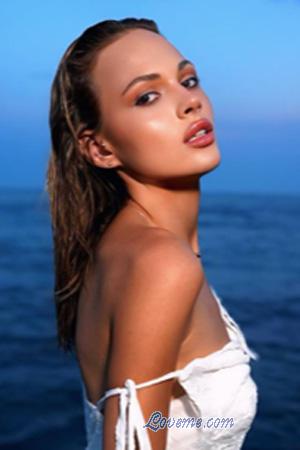 226375 - Arina Alter: 22 - Ukraine