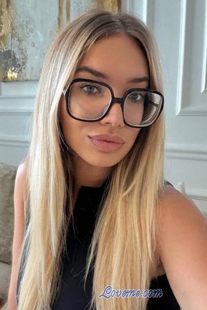 226611 - Diana Alter: 22 - Ukraine