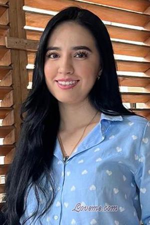 226823 - Valentina Alter: 18 - Kolumbien