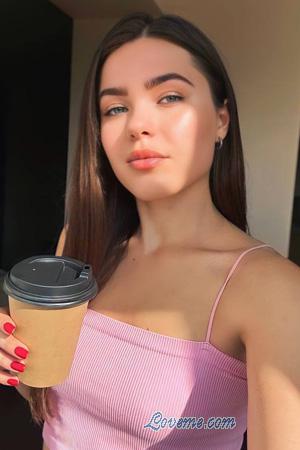 226930 - Vladislava Alter: 26 - Ukraine