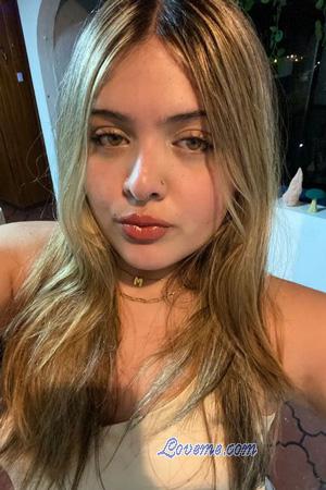 227963 - Mariana Alter: 18 - Costa Rica