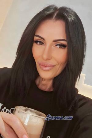 228196 - Nataliia Alter: 49 - Ukraine