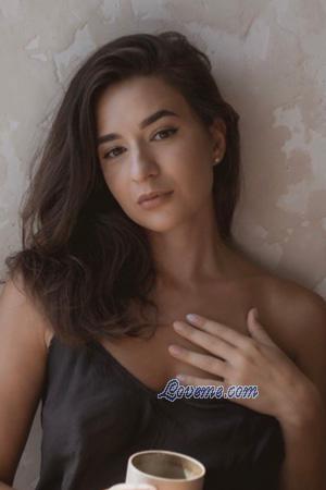 228741 - Anna Alter: 37 - Ukraine