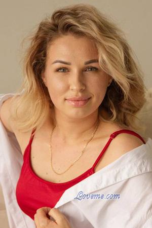 228774 - Olena Alter: 39 - Ukraine