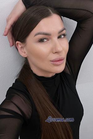229139 - Lesia Alter: 40 - Ukraine