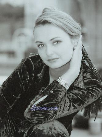 50062 - Viktoria Alter: 36 - Russland