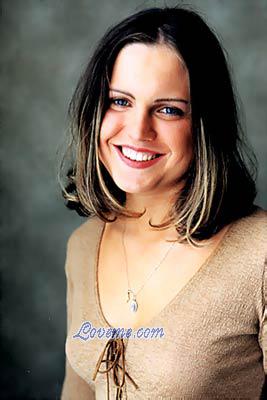 51379 - Kira Alter: 32 - Russland