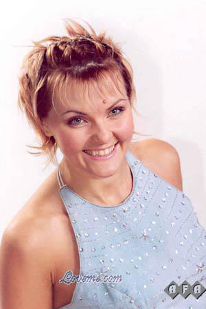 51762 - Anzhela Alter: 40 - Russland