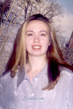 53716 - Anna Alter: 34 - Russia