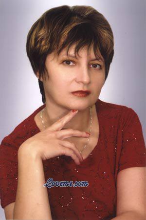 54572 - Tamara  Alter: 47 - Lettland