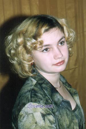 56130 - Olga Alter: 32 - Russland