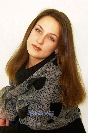 56154 - Anna Alter: 28 - Ukraine
