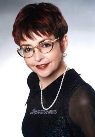 56373 - Goulnar Alter: 51 - Russland