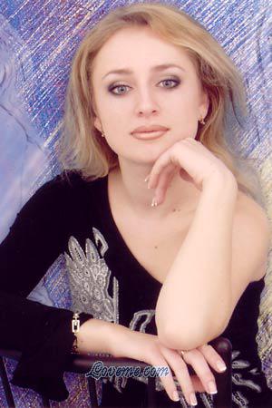 58346 - Alina Alter: 25 - Ukraine