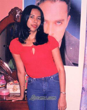 64146 - Yenny Alter: 35 - Kolumbien