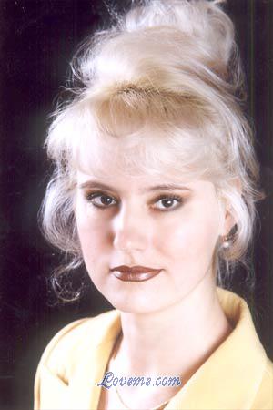 68344 - Dina Alter: 39 - Russland