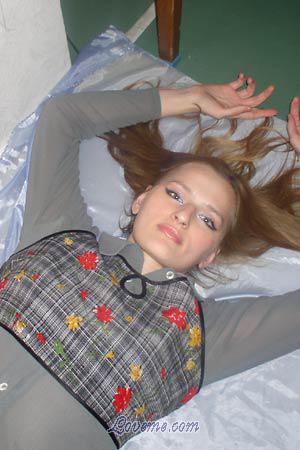 69143 - Taisiia Alter: 28 - Ukraine