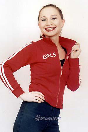 76842 - Alsu Alter: 38 - Russland