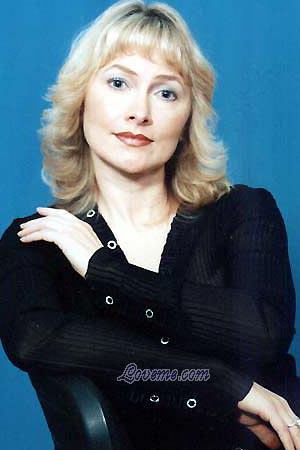 77227 - Rezeda Alter: 46 - Russland