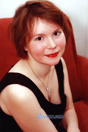 82300 - Anna Alter: 32 - Russland