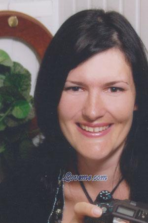 84615 - Mariya Alter: 35 - Ukraine