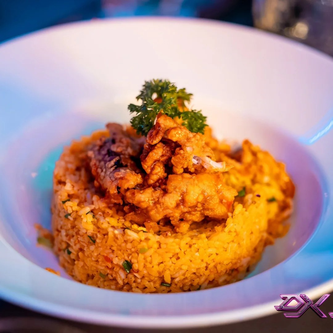 Speisen in der Gastrobar des District K